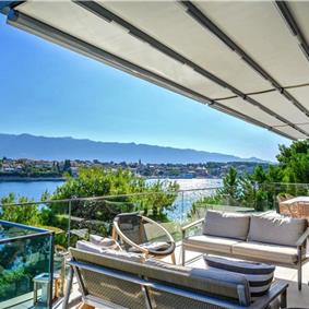 Spectacular 4 Bedroom Luxury Villa with Infinity Pool on Brac Island, sleeps 8